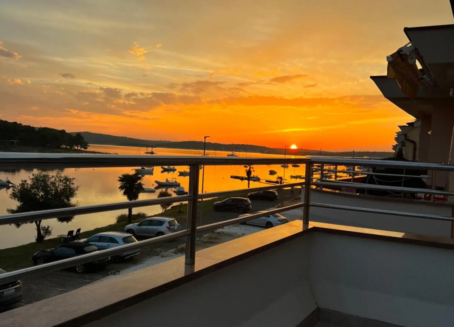 Medulin - Seaview - Wohnung Direkt Am Meer contacts