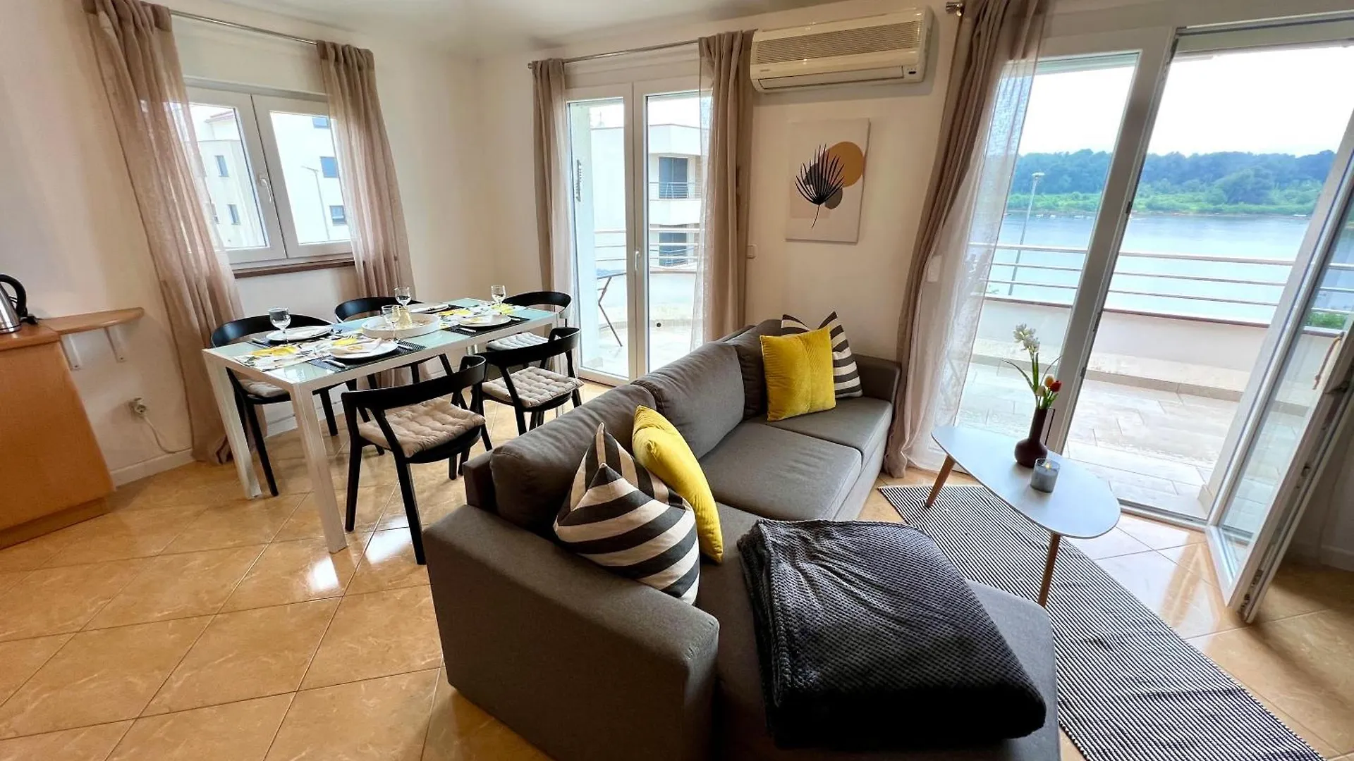 Medulin - Seaview - Wohnung Direkt Am Meer Croazia